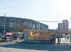 На остановке в Екатеринбурге найден мёртвый мужчина На остановке в Екатеринбурге найден мёртвый мужчина